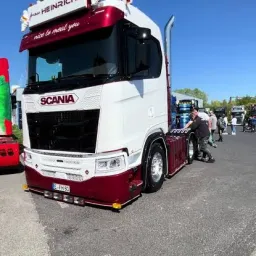 Chris -Power V8